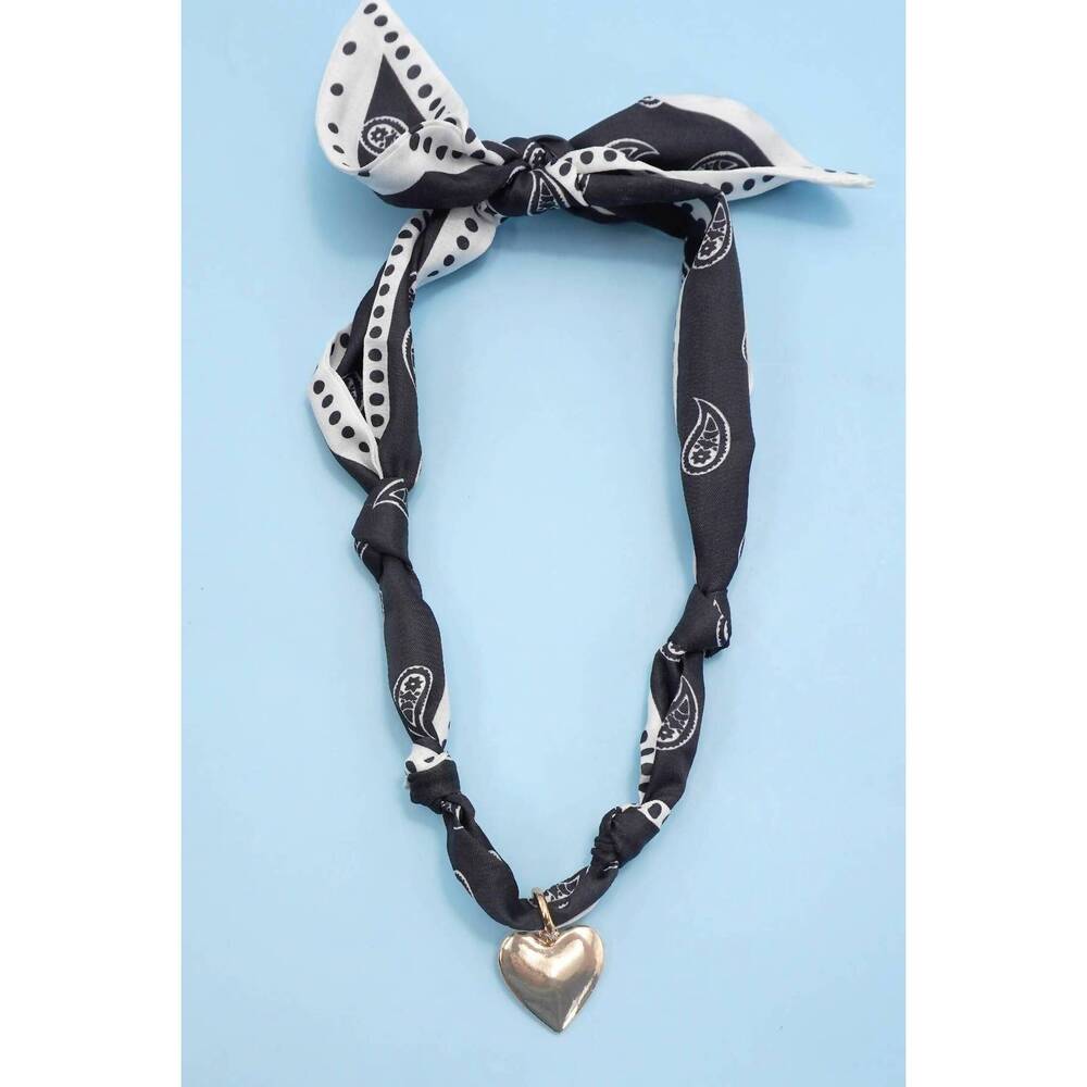NEW JOSSLYN BY WALL TO WALL women's handcrafted scarf necklaces in black